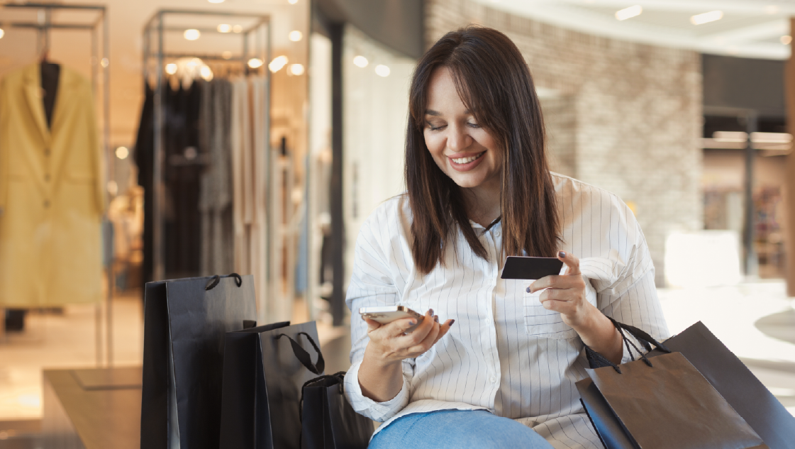 Imagen mujer solicita credito