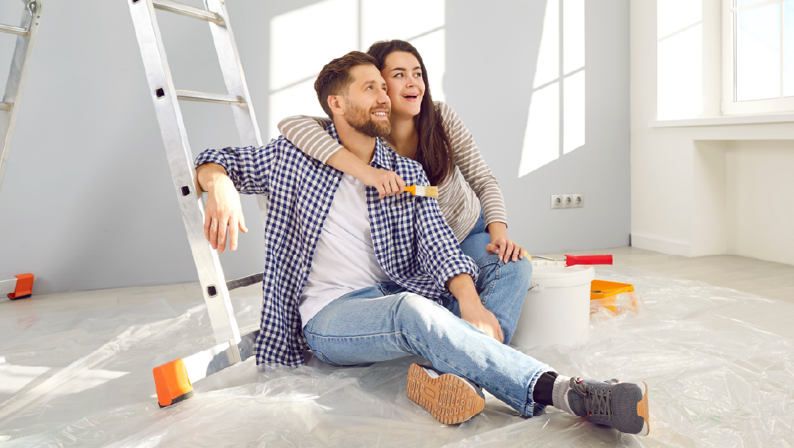 pareja remodelando
