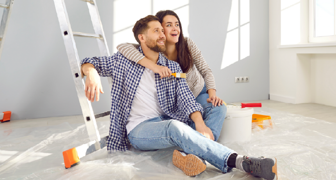 pareja remodelando