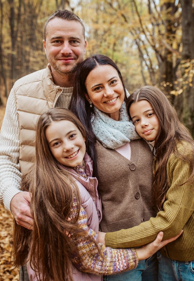 Familia sonriendo