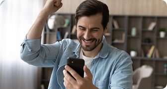 imagen hombre logra sus metas mobile